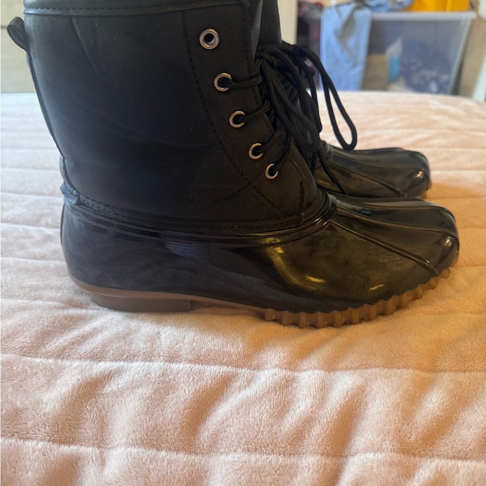 Women's Black Waterproof Winter Boots - Picture 3 of 3